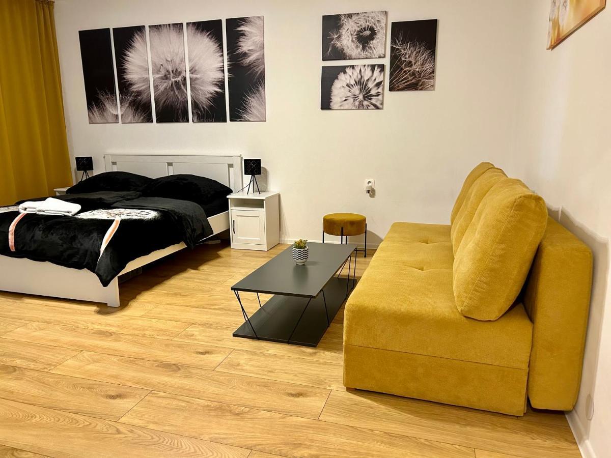 Studio Apartment Dandelion Bratislava Exteriör bild